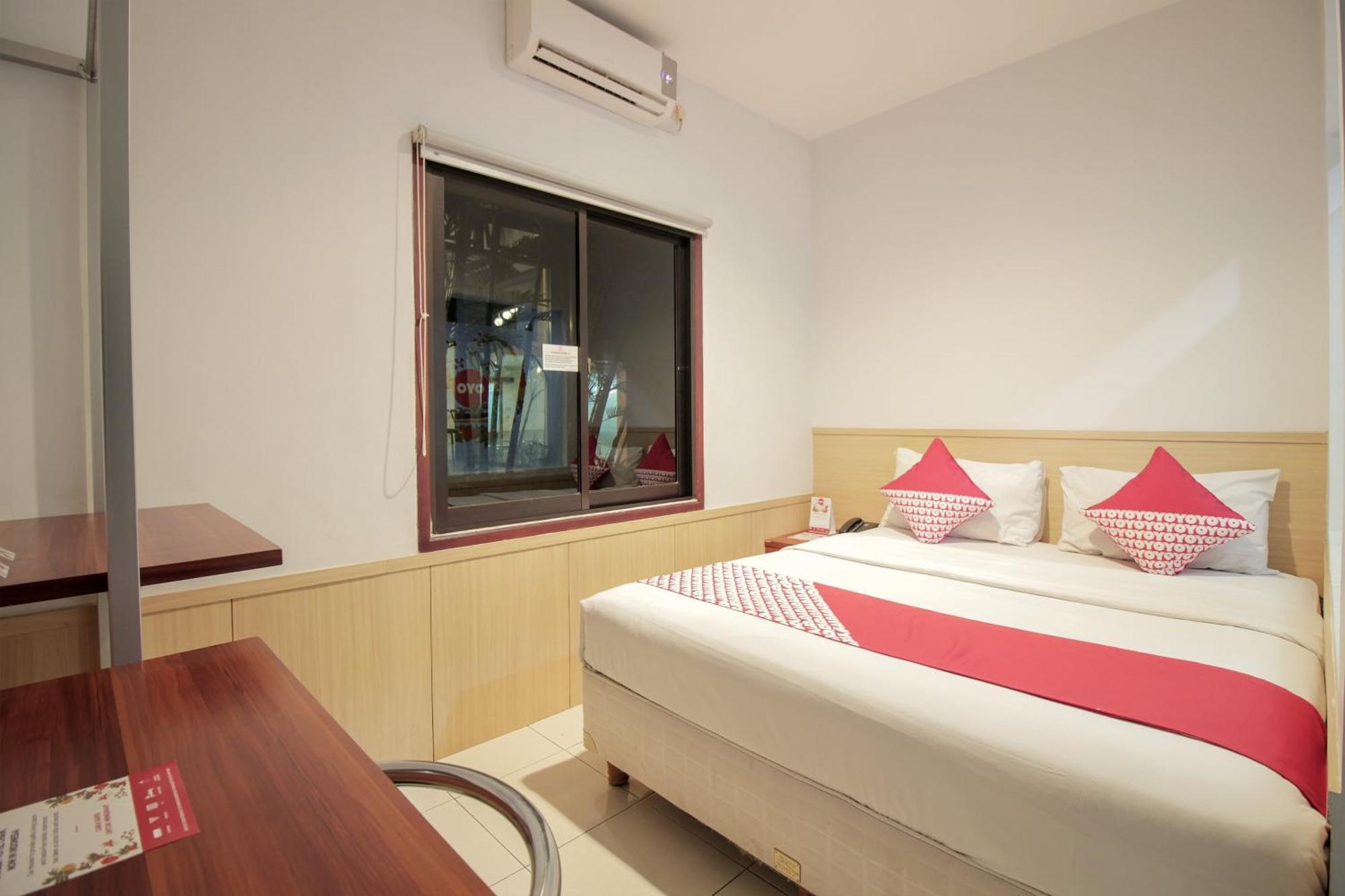 Collection O 295 Grha Ciumbuleuit Guest House Бандунг Екстериор снимка