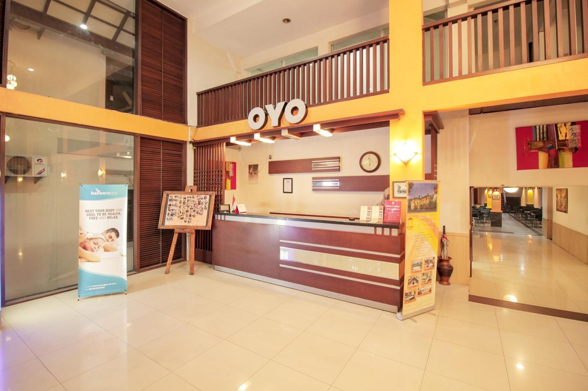 Collection O 295 Grha Ciumbuleuit Guest House Бандунг Екстериор снимка